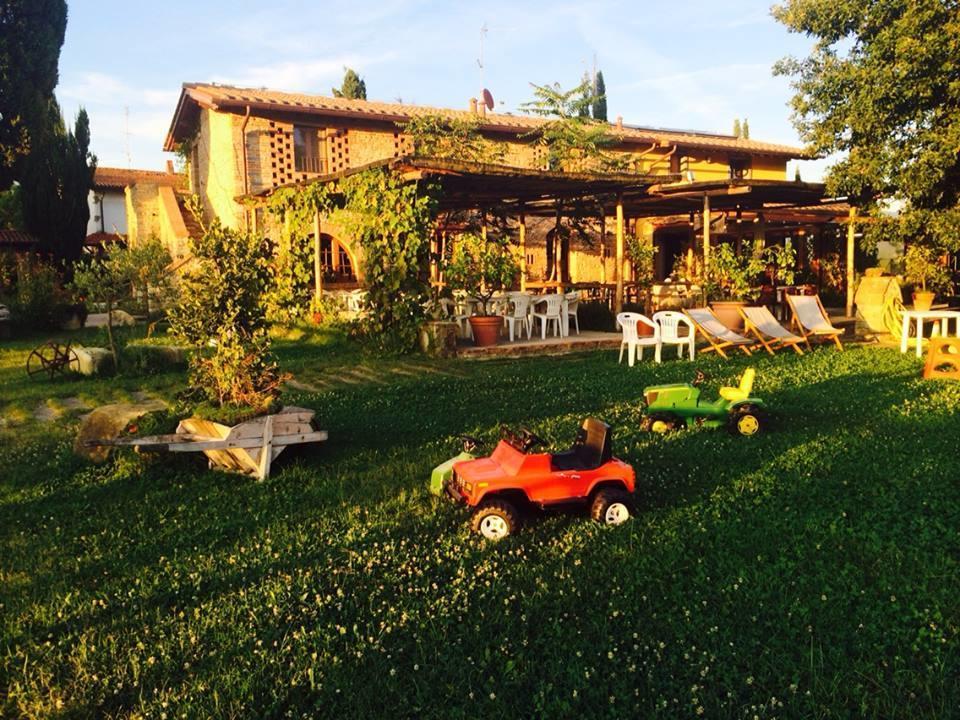 فيلا فيتشوفي Agriturismo La Colombaia المظهر الخارجي الصورة