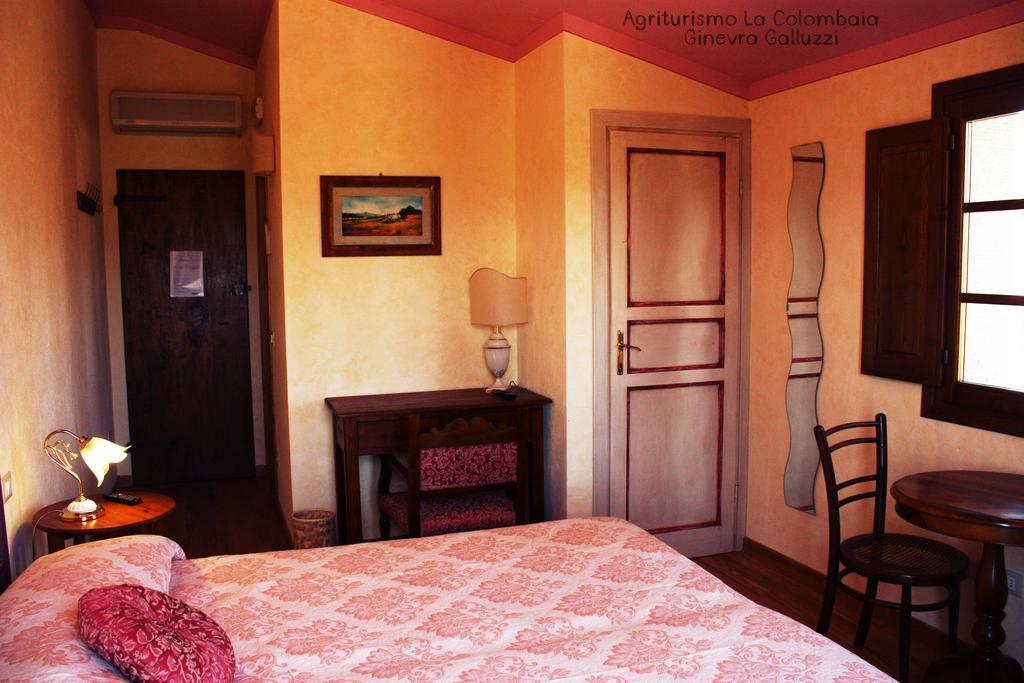 فيلا فيتشوفي Agriturismo La Colombaia المظهر الخارجي الصورة